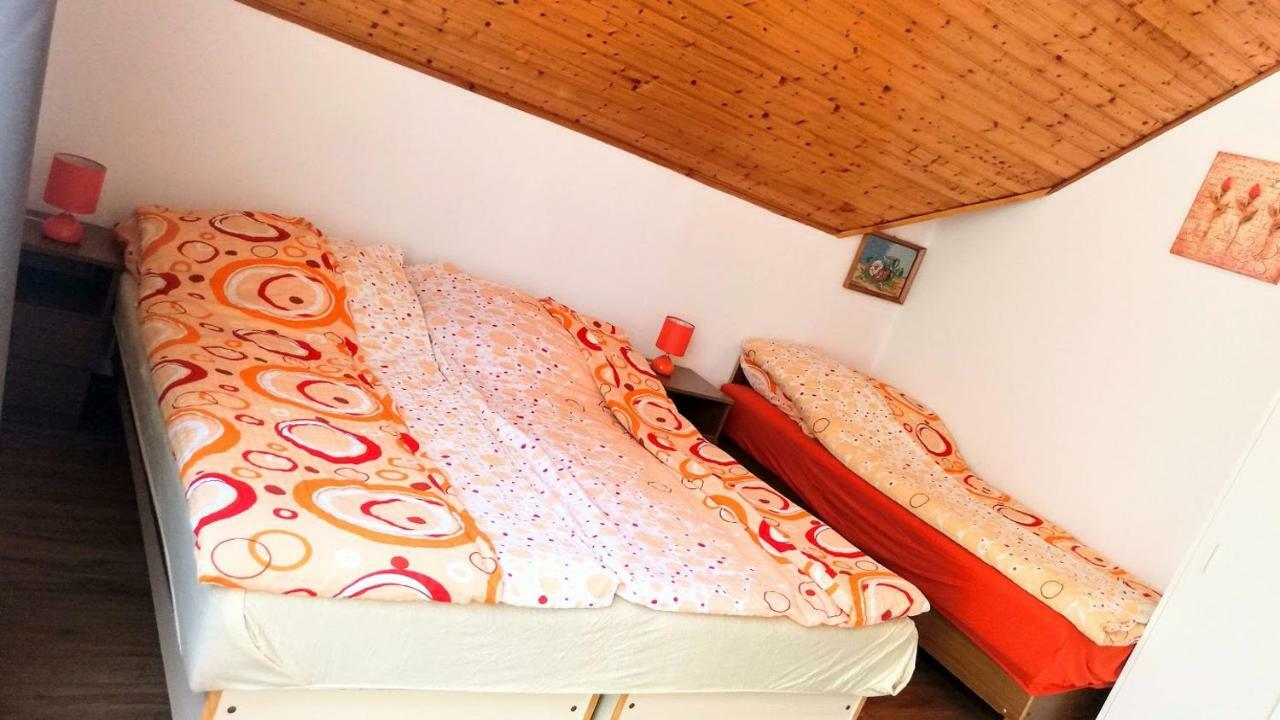 Balatonfoeldvar Centrum Apartmanok Екстер'єр фото